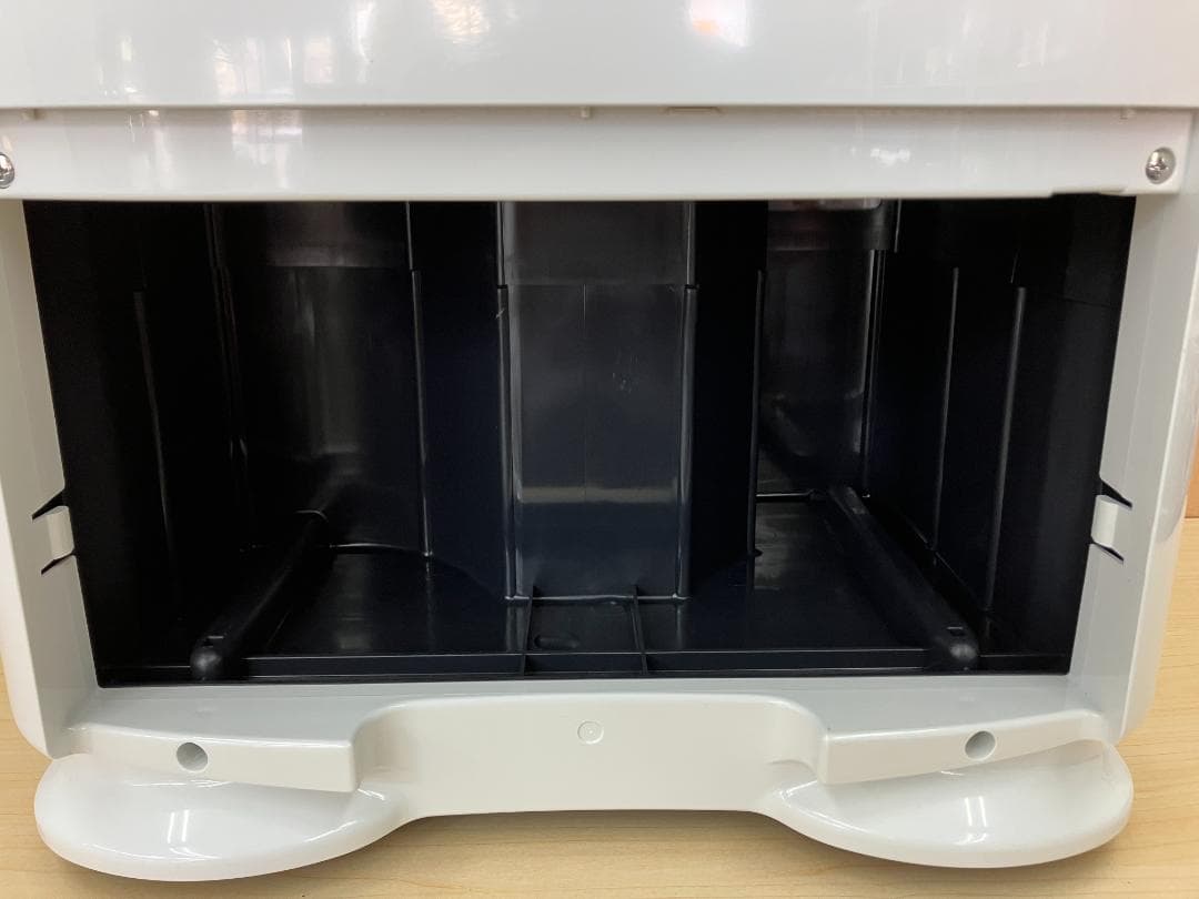 ☆美品☆2024年製 三菱 衣類乾燥除湿機 MJ-P180WX-W