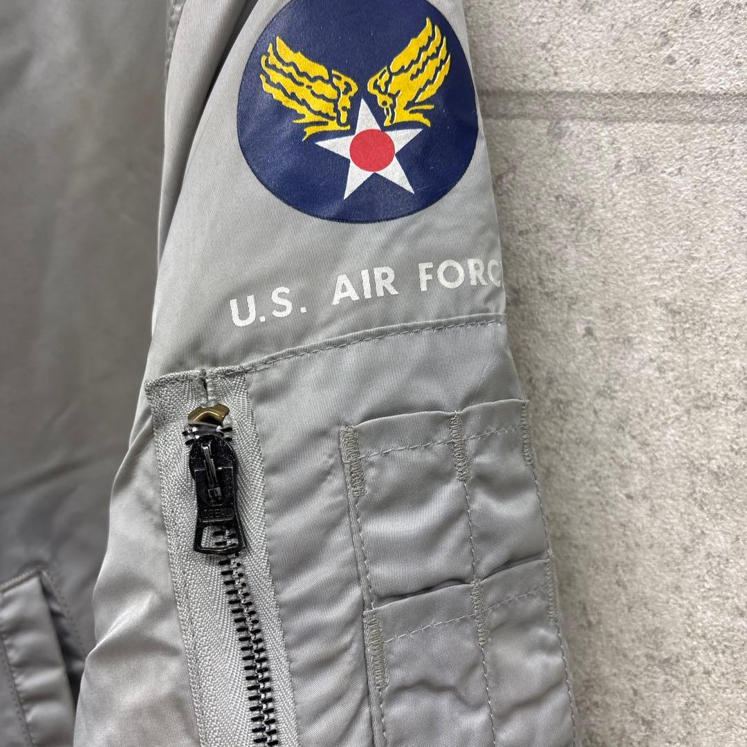 米軍実物のMA-1フライトジャケット　38グレー