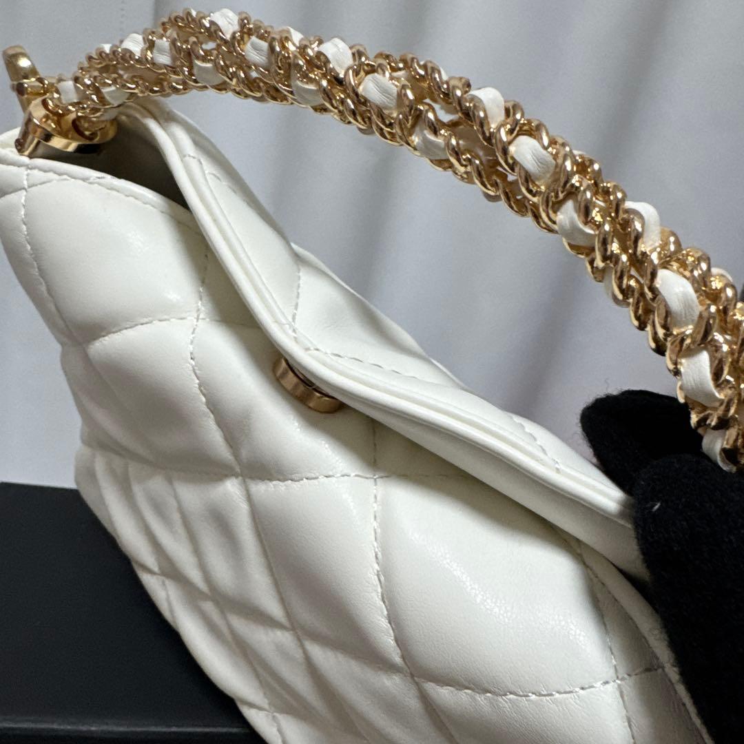 CHANEL シャネル ショルダーバッグ 白 再出品