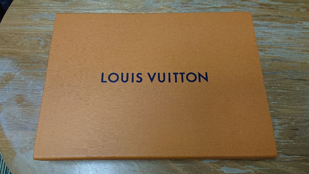 MO⭐︎　ルイ・ヴィトン マフラー M75833 シルバー