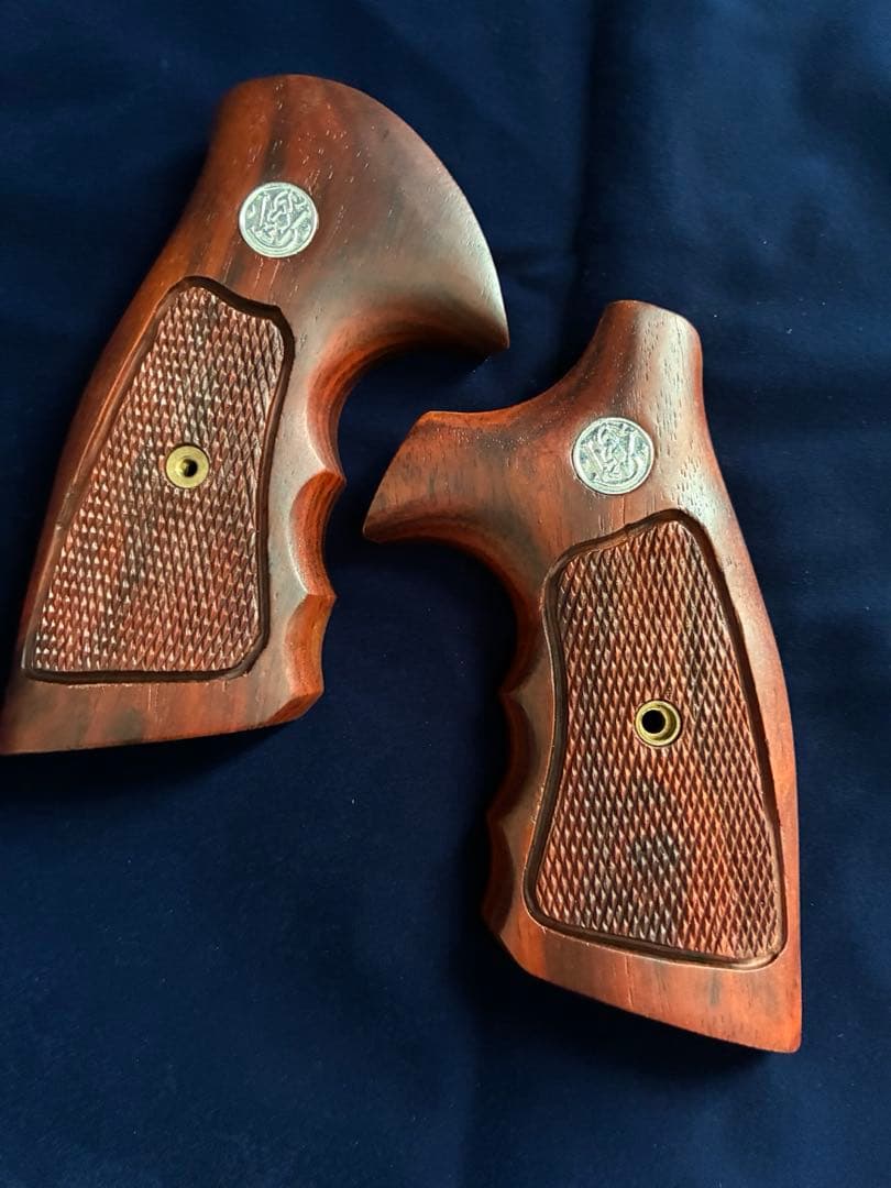 Jフレーム用木製グリップ