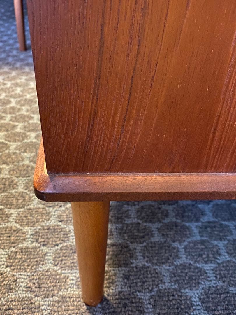 3月中旬まで　北欧ヴィンテージ　デンマーク製　チーク6段チェスト