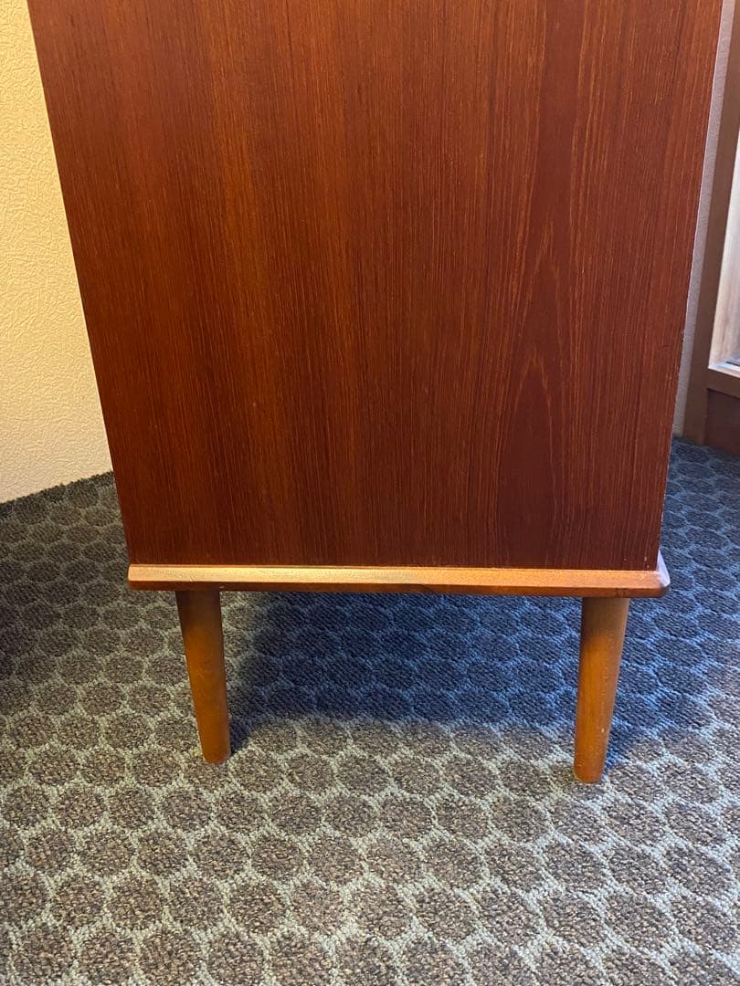 3月中旬まで　北欧ヴィンテージ　デンマーク製　チーク6段チェスト