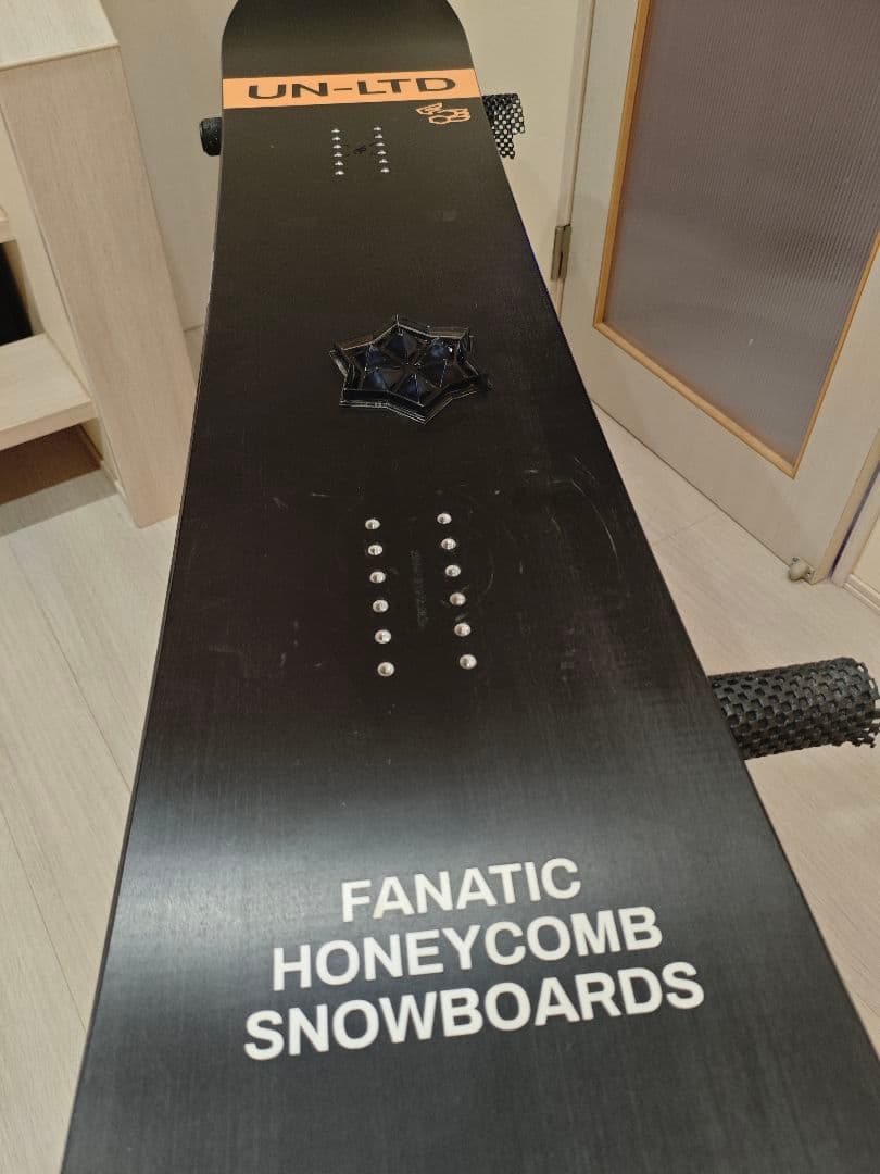 fanatic UN-LTD 151cm スノーボード板　ファナティック
