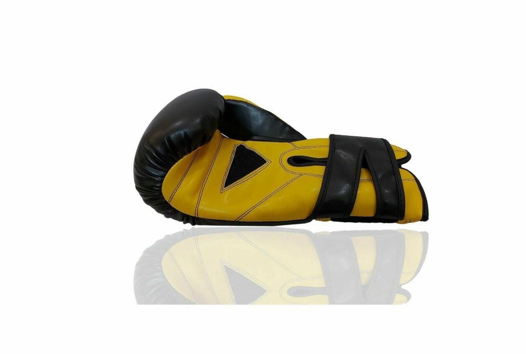 希少イギリスの格闘技ブランドボクシングキックムエタイグローブ 黒/黄8オンスoz