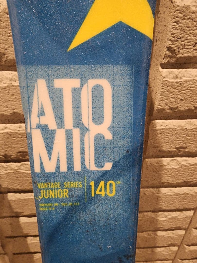 ATOMICアトミック 子供用　カービングスキー　140cm