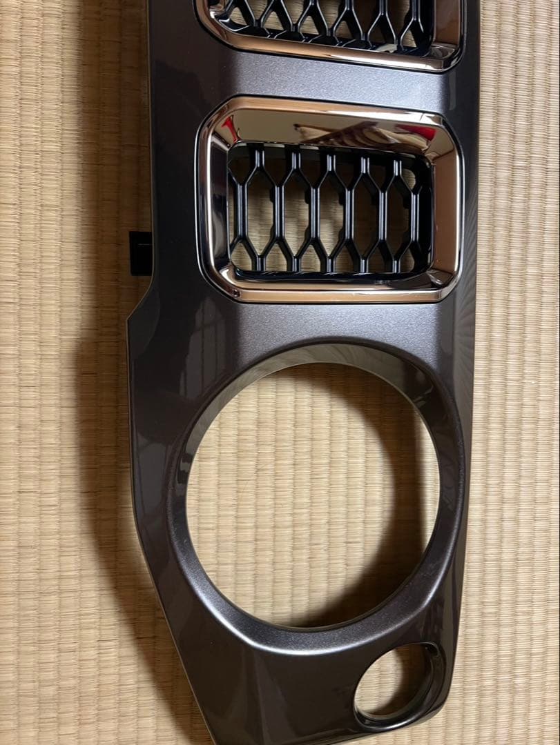 純正メッキグリル ノマド新車外し JC74