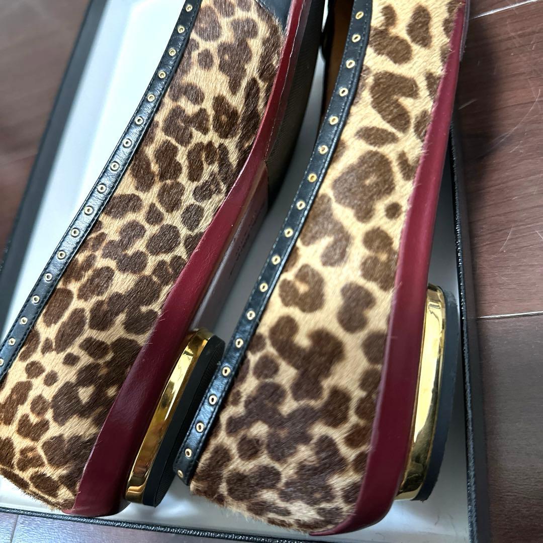 美品❣️フェラガモ♡レオパード柄フラットシューズ