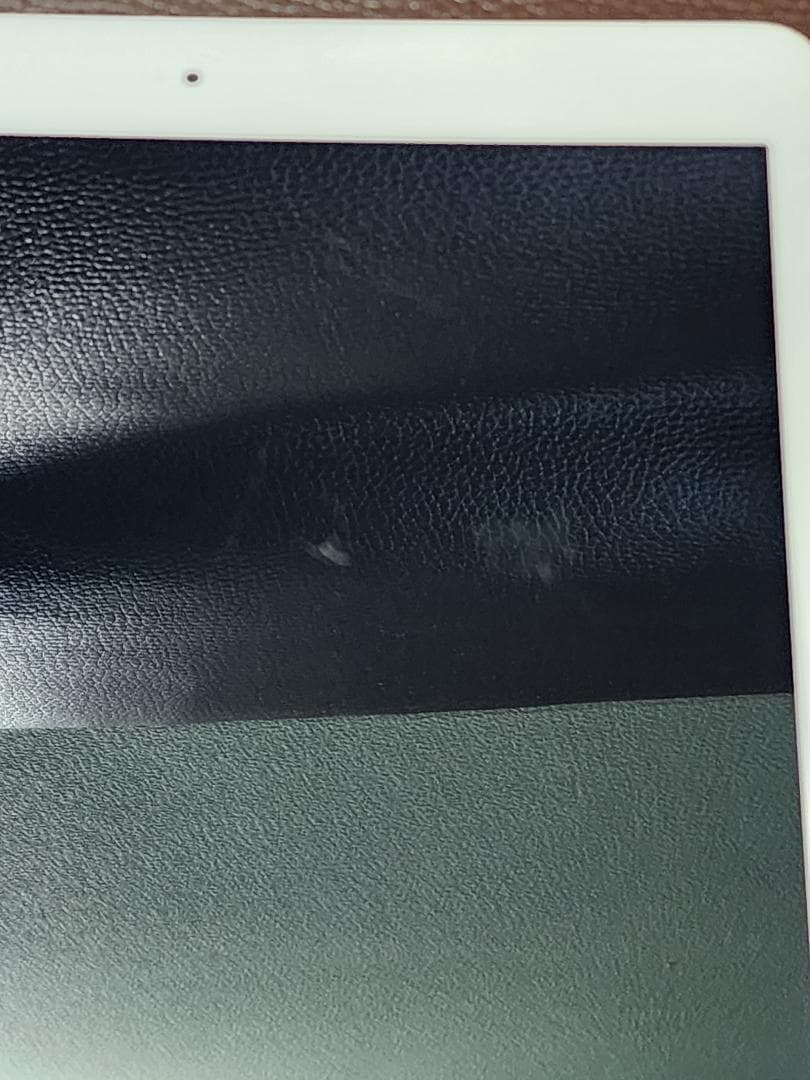 iPad 第8世代 32GB WI-fi+Cellularモデル シルバー