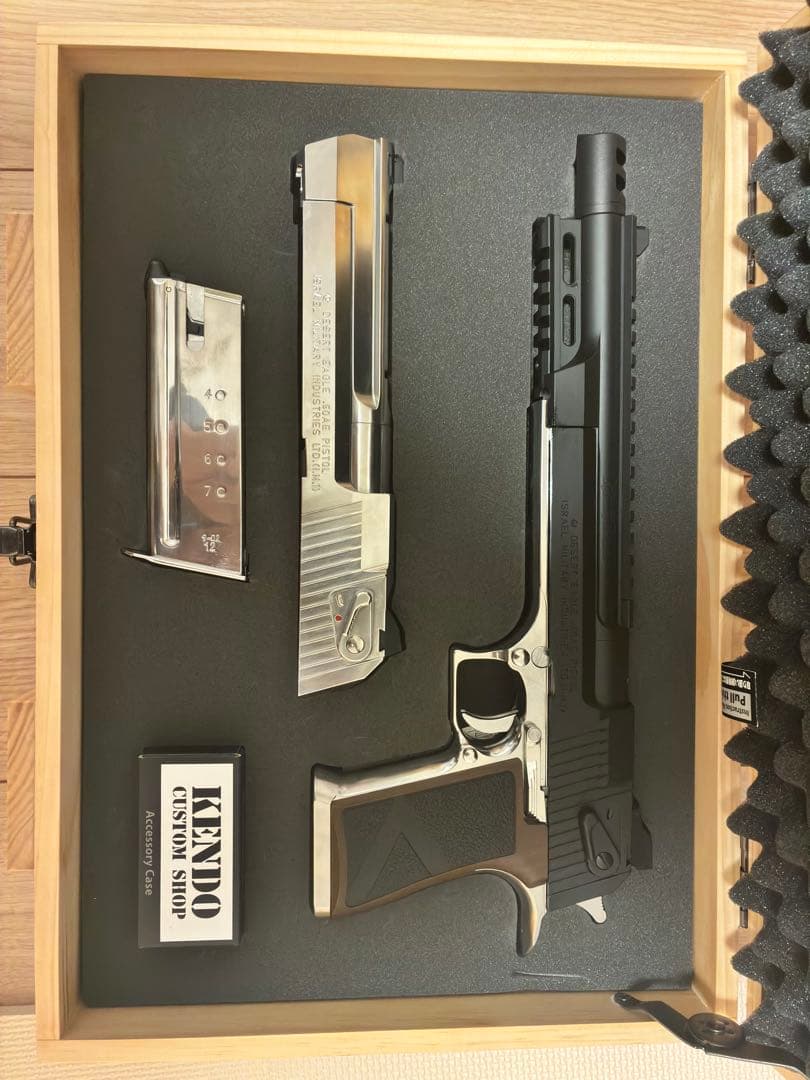 BIOHAZARD RE:2 Lightning Hawk ガスガン