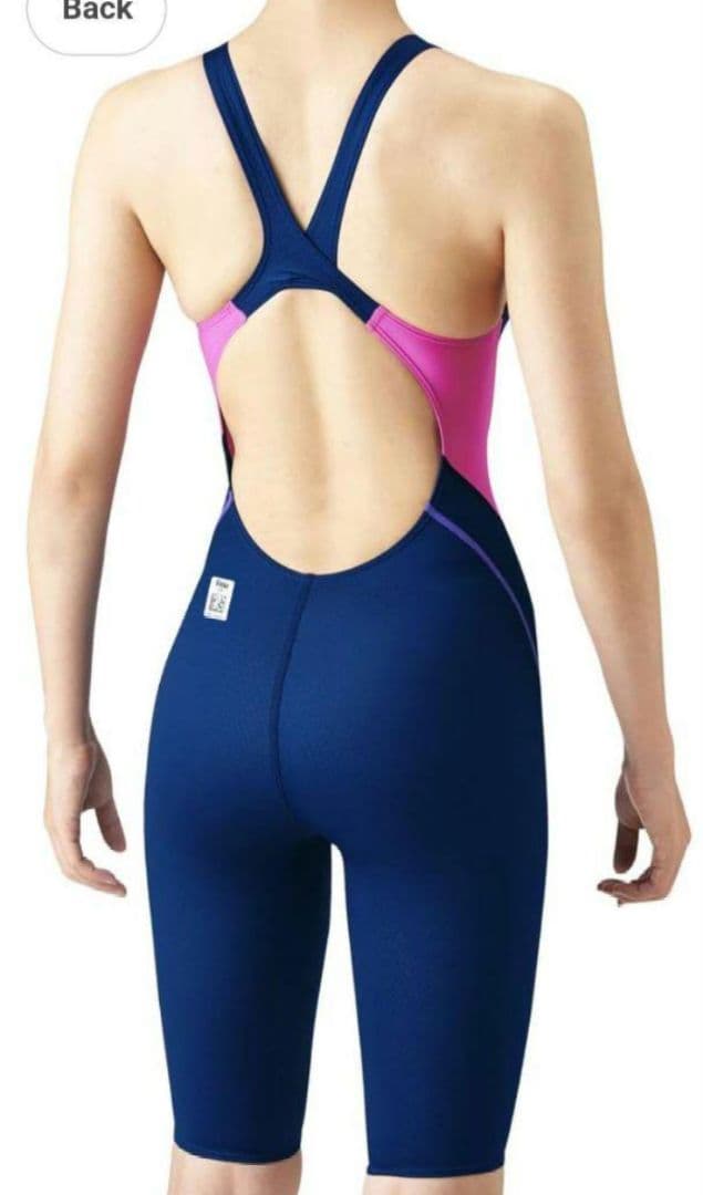 アリーナ競泳　レディース水着　Ｍサイズ新品・未使用・未試着