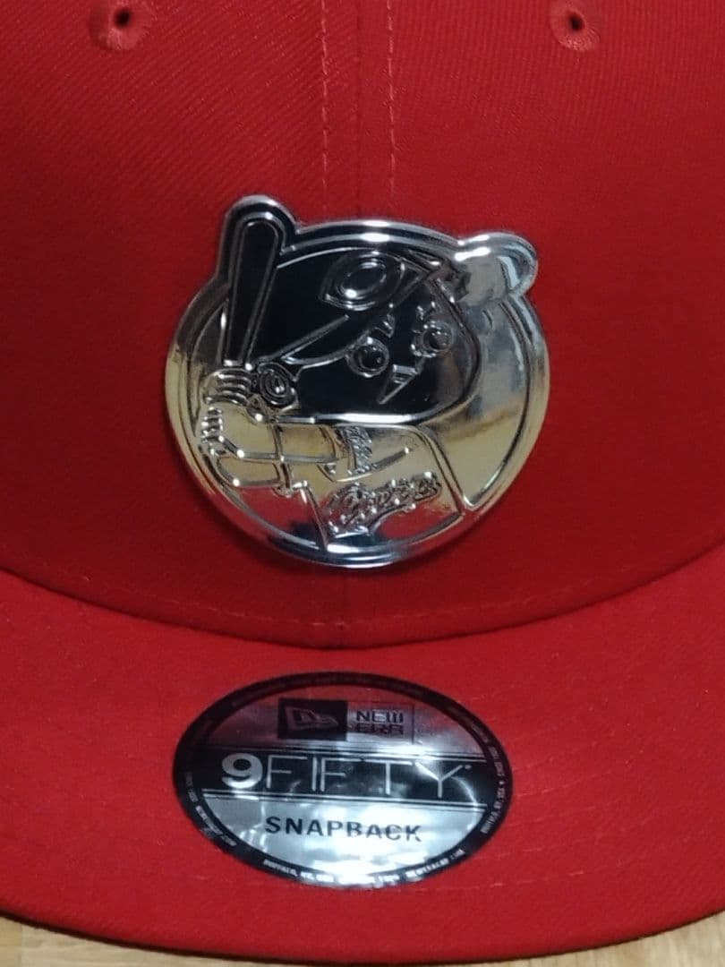 ニューエラ 9FIFTY スナップバックキャップ（メタルカープ坊や）