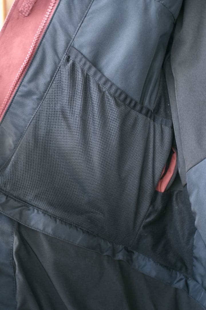 2026/2/13クリーニング済　ROXY GORE-TEXスノーボードウェア