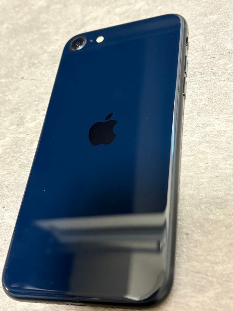 iPhoneSE第3世代64GB SIMフリー　美品