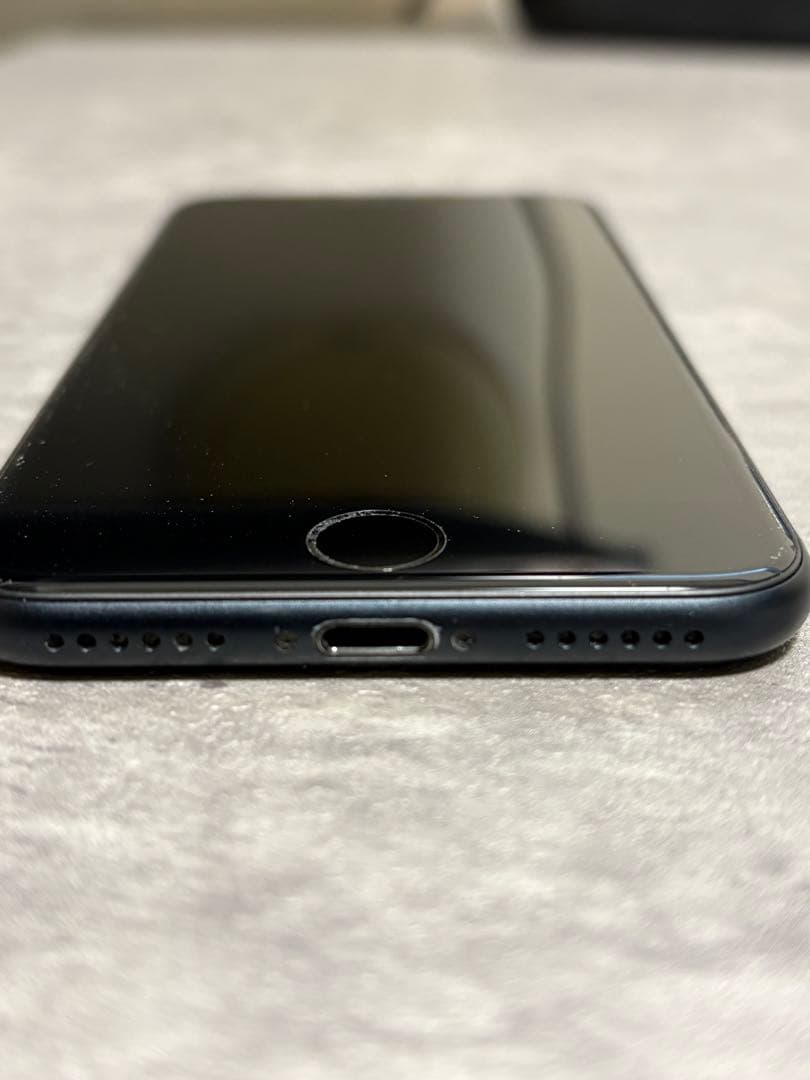 iPhoneSE第3世代64GB SIMフリー　美品