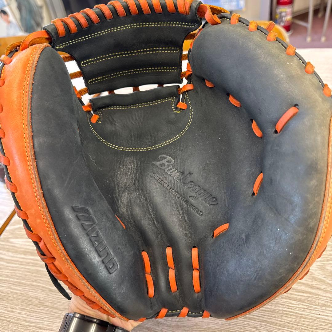 Mizuno 軟式キャッチヤーミット BuwLeague黒/オレンジ