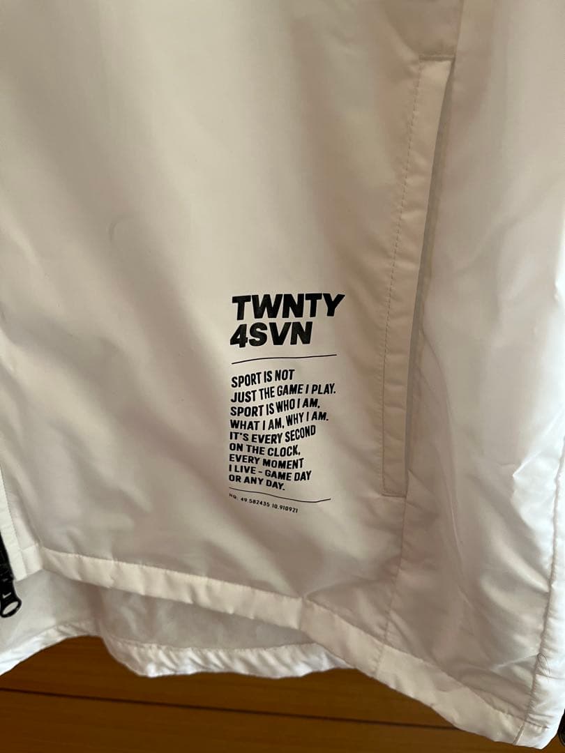 かっち adidas 24/7 ウインドブレーカー上下セット