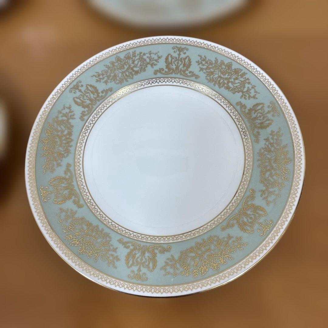 ウェッジウッド コロンビアセージグリーン プレート　丸皿　黒壷　4枚まとめ売り