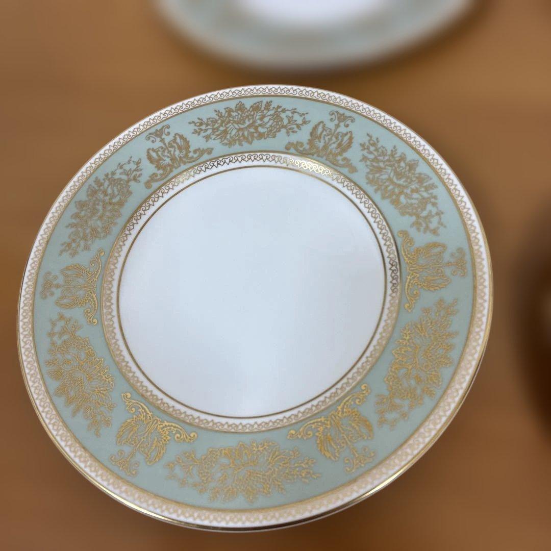 ウェッジウッド コロンビアセージグリーン プレート　丸皿　黒壷　4枚まとめ売り