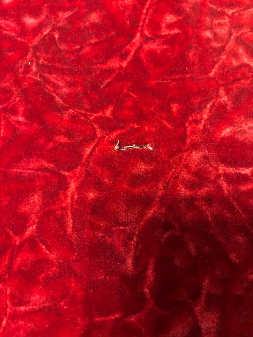 いすゞ20.15ファイブスター チンチラレッドダッシュマット　夢掛ピラーカバー