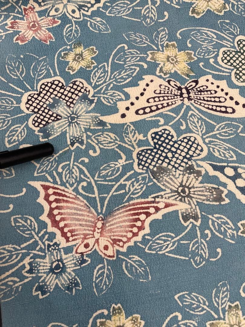 △名古屋帯 洒落帯　高級　正絹　△ 型染め　紅型　蝶　花柄　318