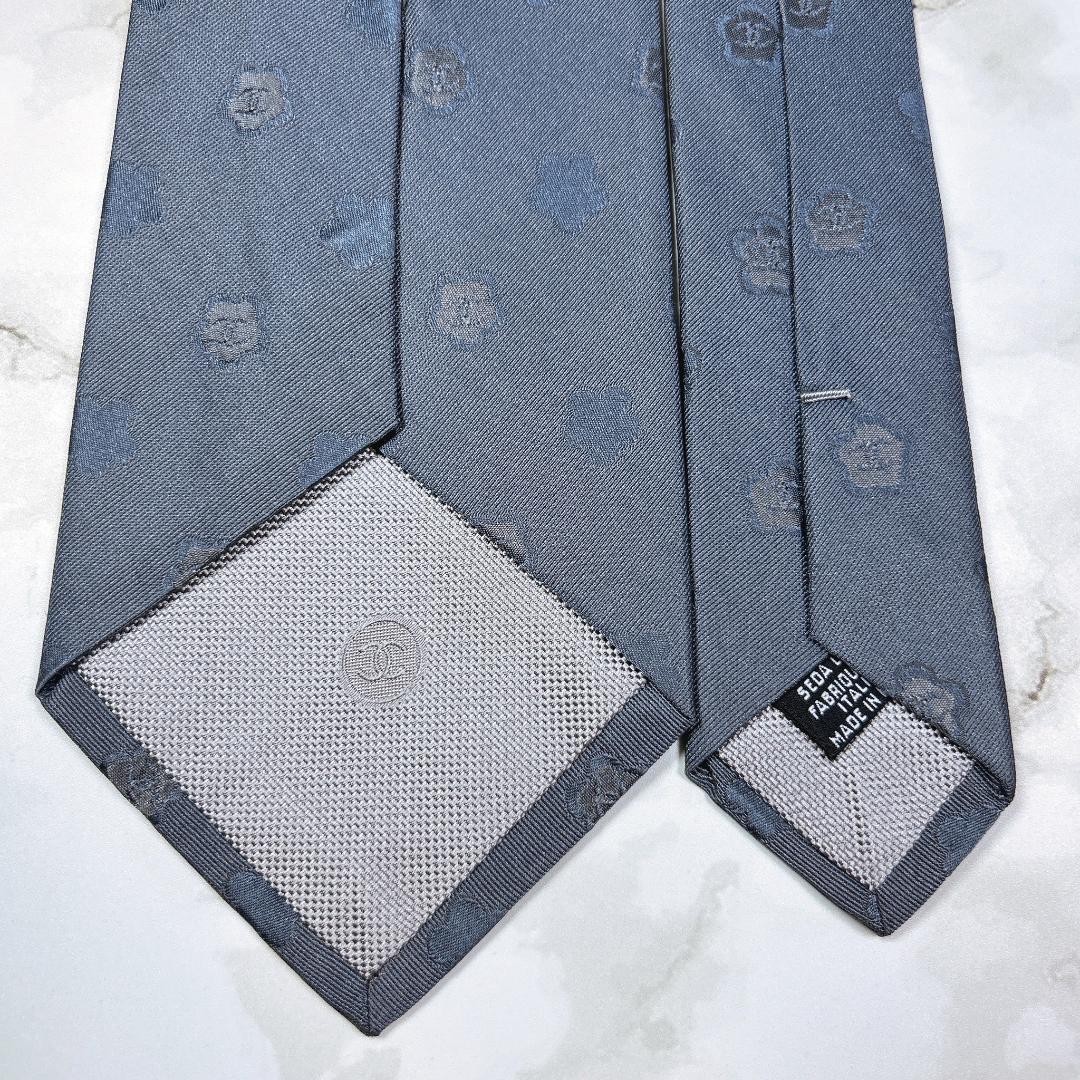極美品　タグ付き　シャネル　ネクタイ　花柄　グレー　光沢　チェーン　現行　刺繍