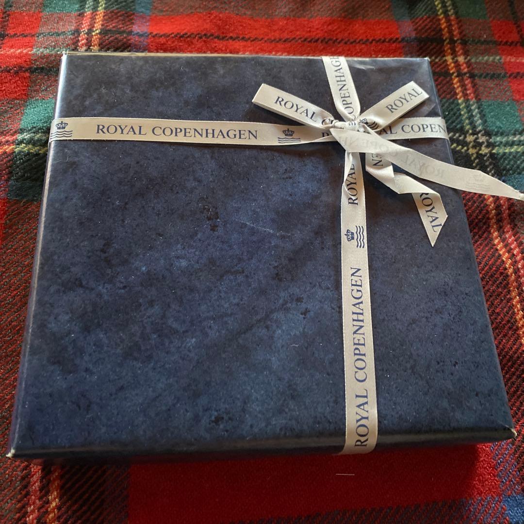 新品未開封　  イヤープレート2000年