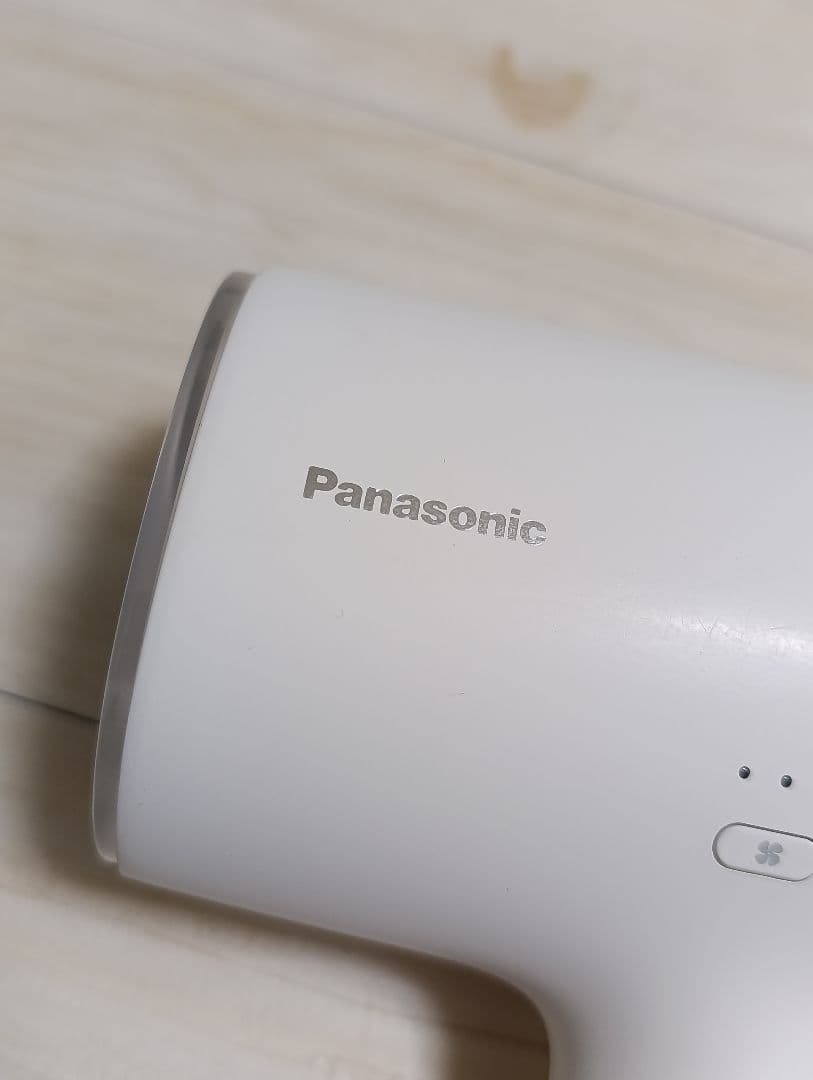パナソニック ナノケア Panasonic EH-NA0J 22年製 WH 02