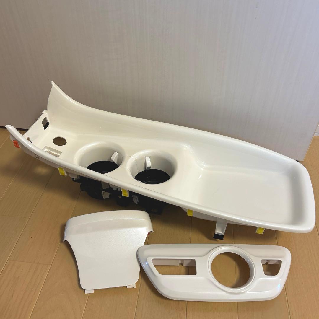 50プリウス　純正センターコンソール　シフトパネルセット