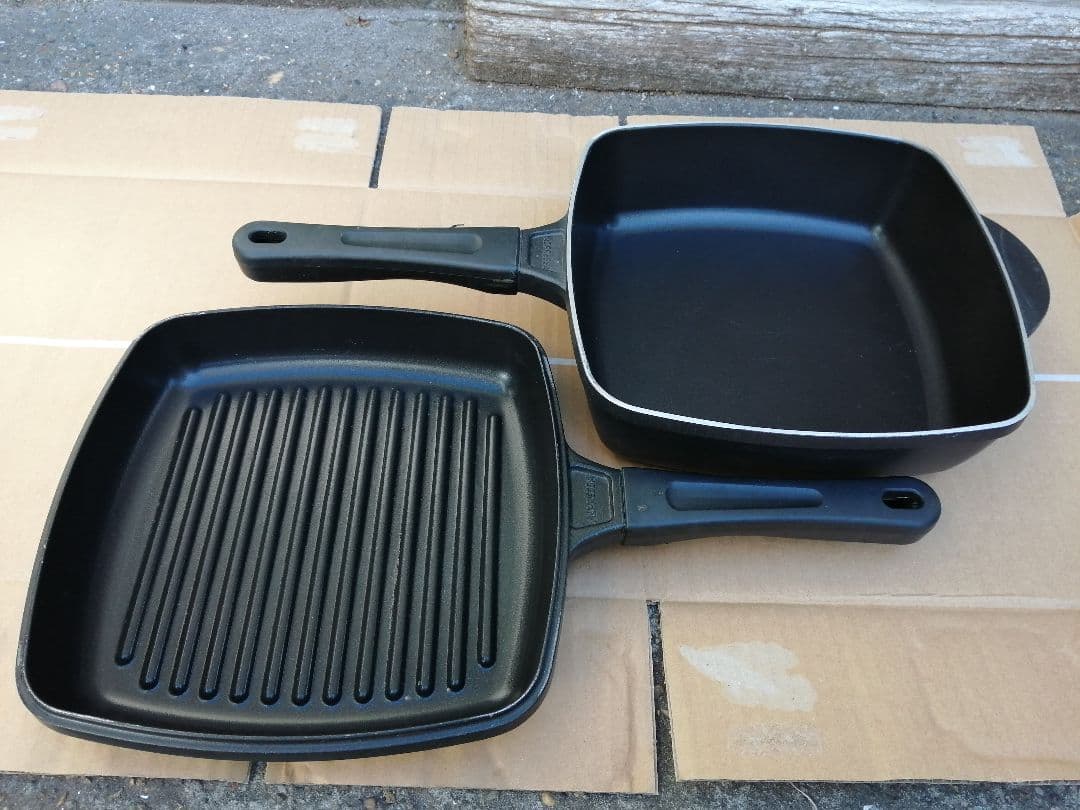 新品未使用、コンパクト薪ストーブ スチール製 煙突付き　おまけ付き