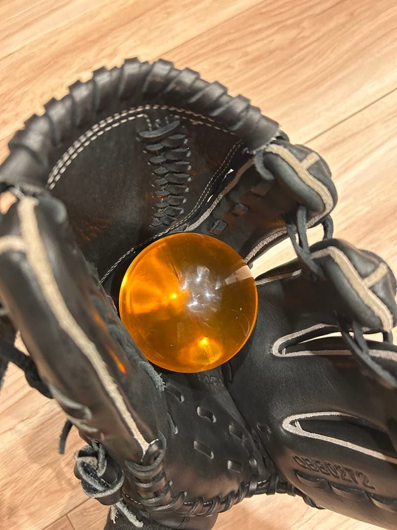 A*k様 アンダーアーマー 軟式　投手用　右投げ用　グローブ