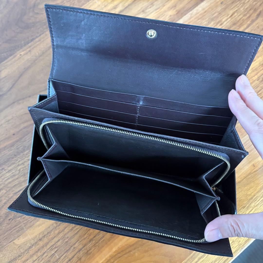 Bottega Veneta イントレチャート 長財布　こげ茶色ブラウン