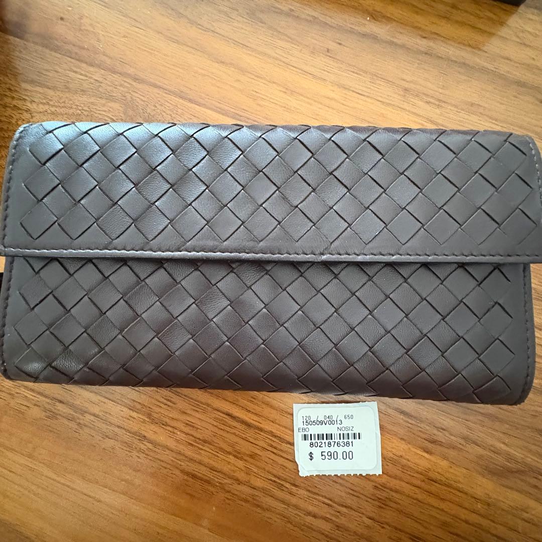 Bottega Veneta イントレチャート 長財布　こげ茶色ブラウン