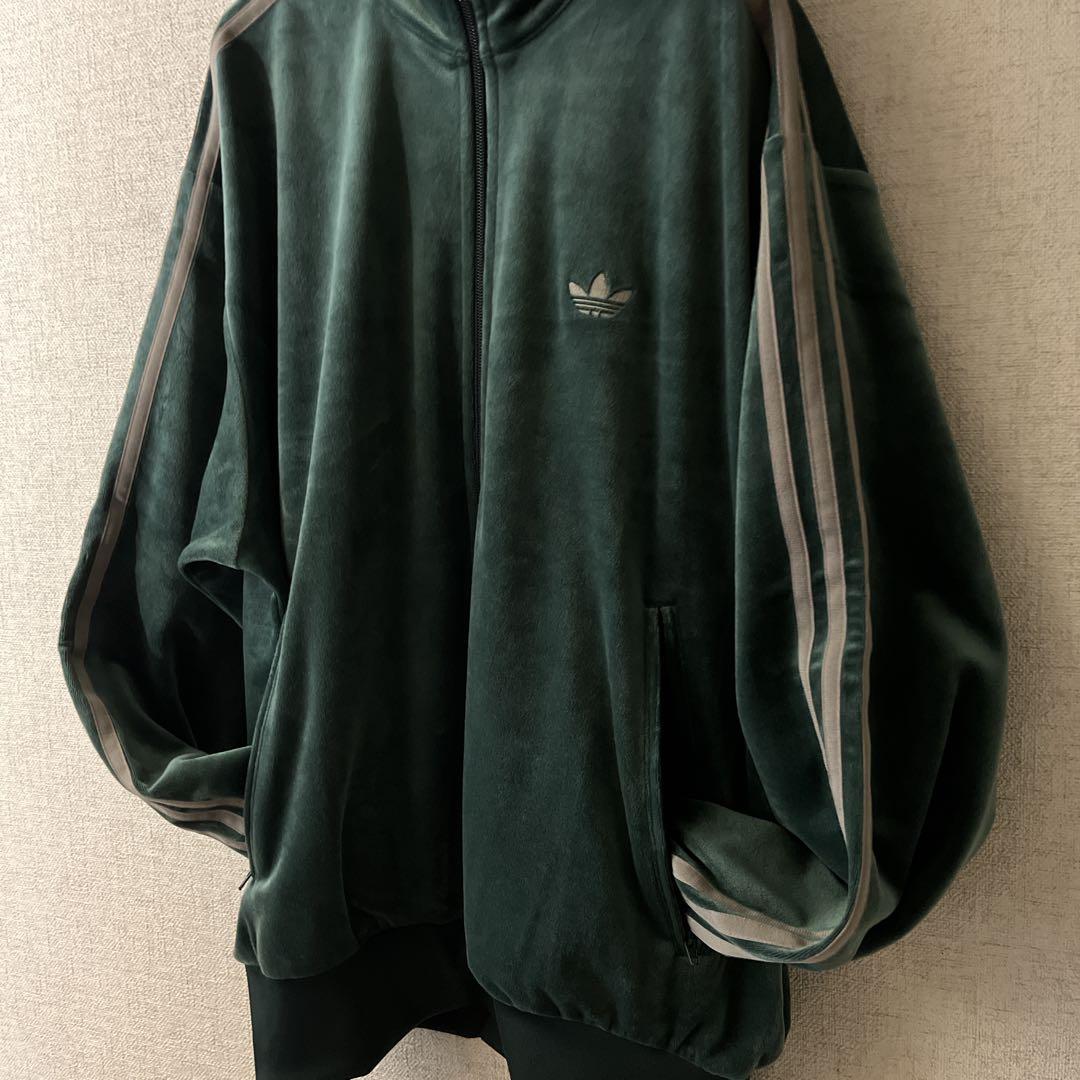 アディダス ファイヤーバード ベロア トラックトップ ジャージ グリーン