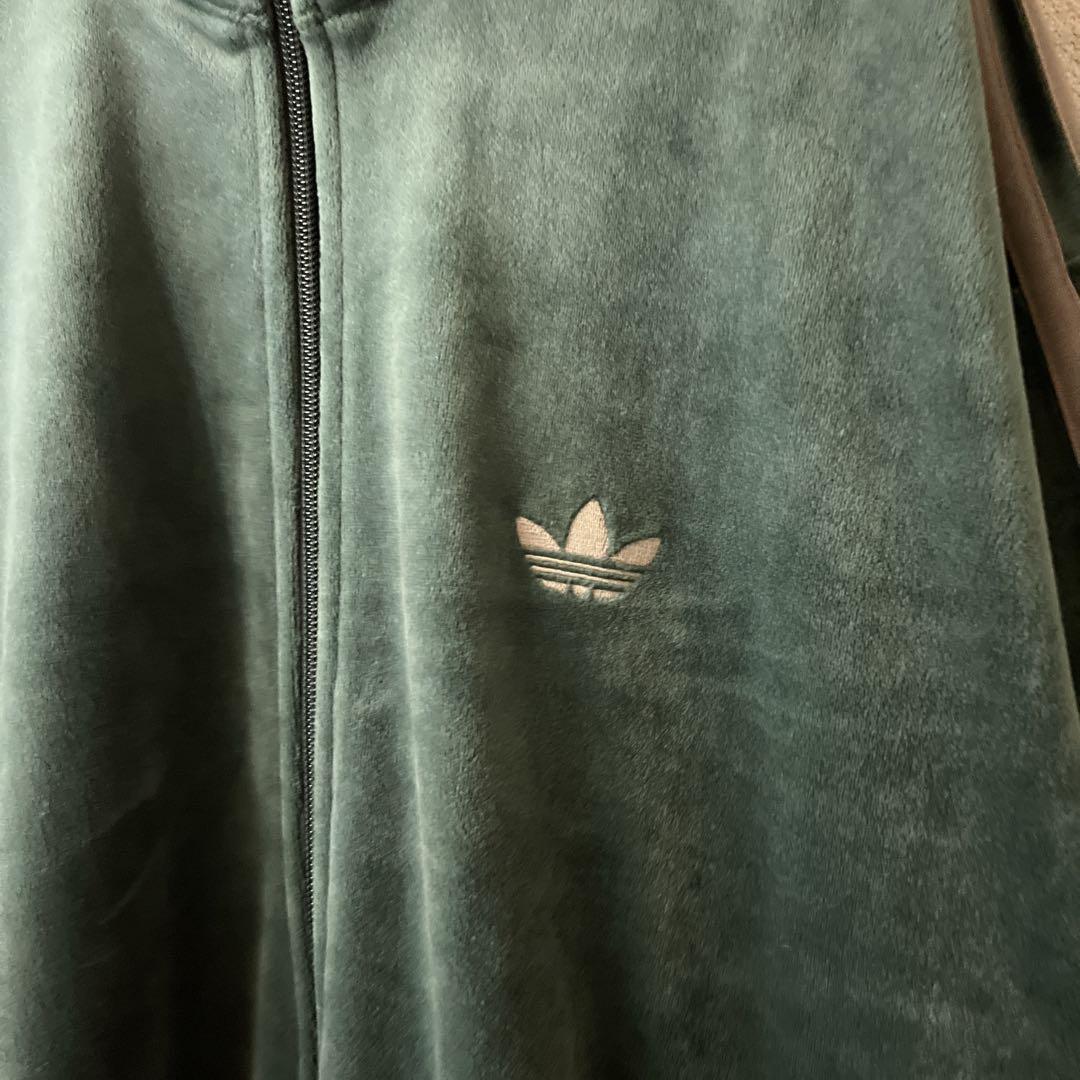 アディダス ファイヤーバード ベロア トラックトップ ジャージ グリーン