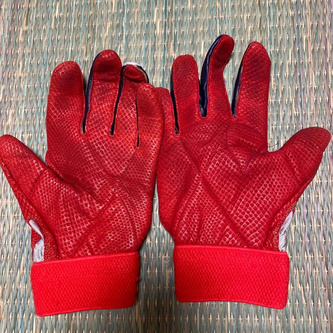 広島東洋カープ東出選手サイン入り キャップ（本人が現役時代実際使用していたもの）