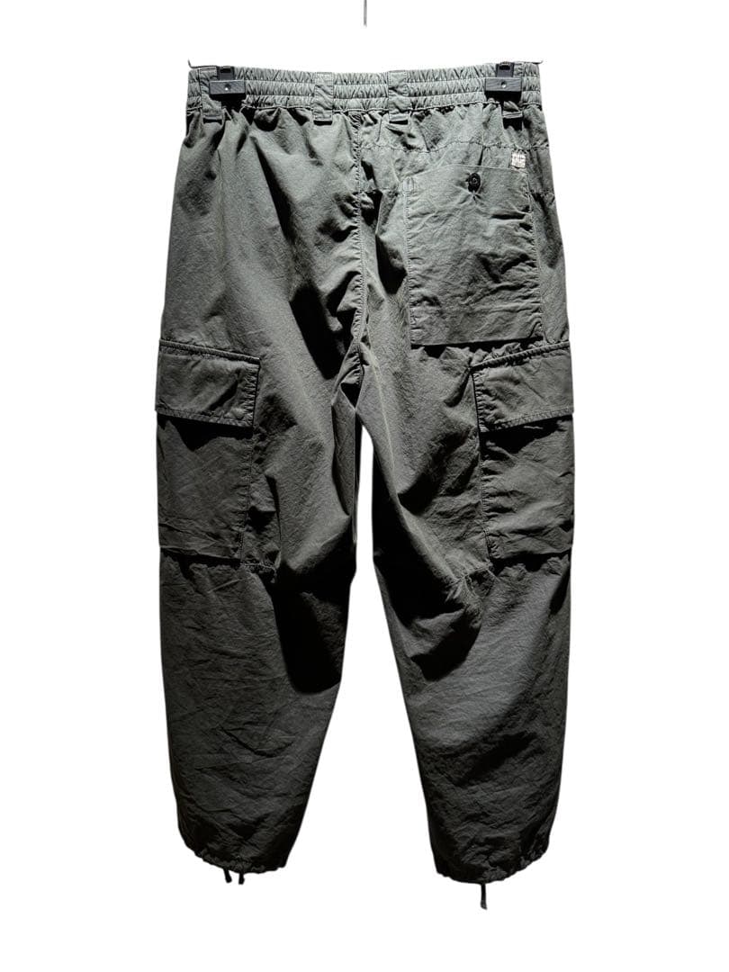 CP COMPANYグレー カーゴパンツ ポケット付き