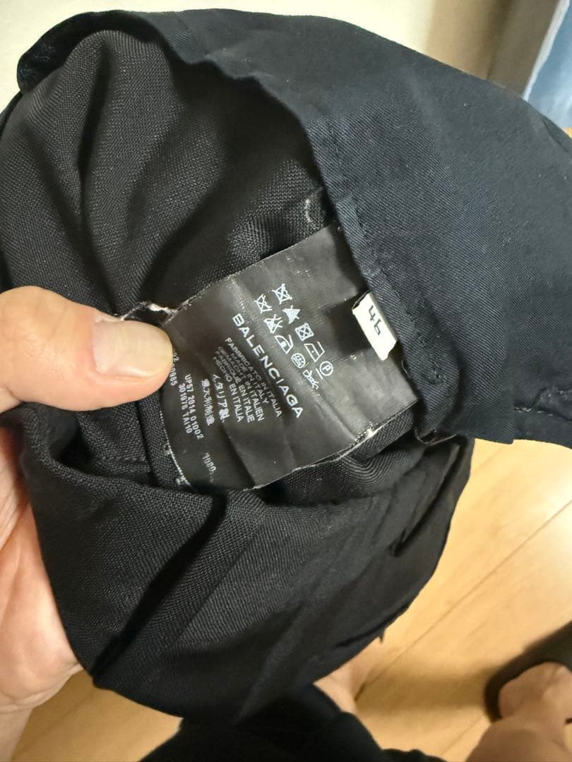 バレンシアガ　スーツセットアップ