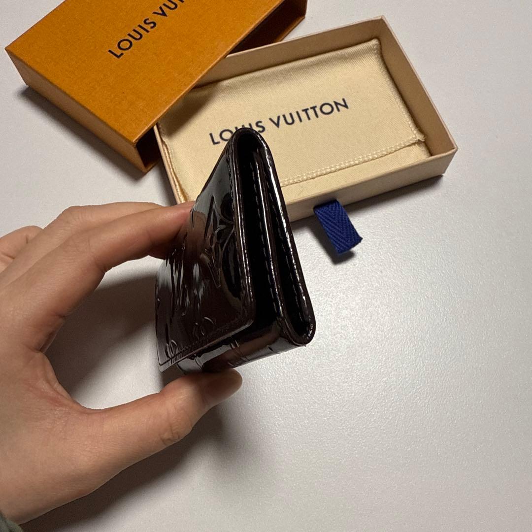 LOUIS VUITTON モノグラム ヴェルニ ミュルティクレ4 キーケース