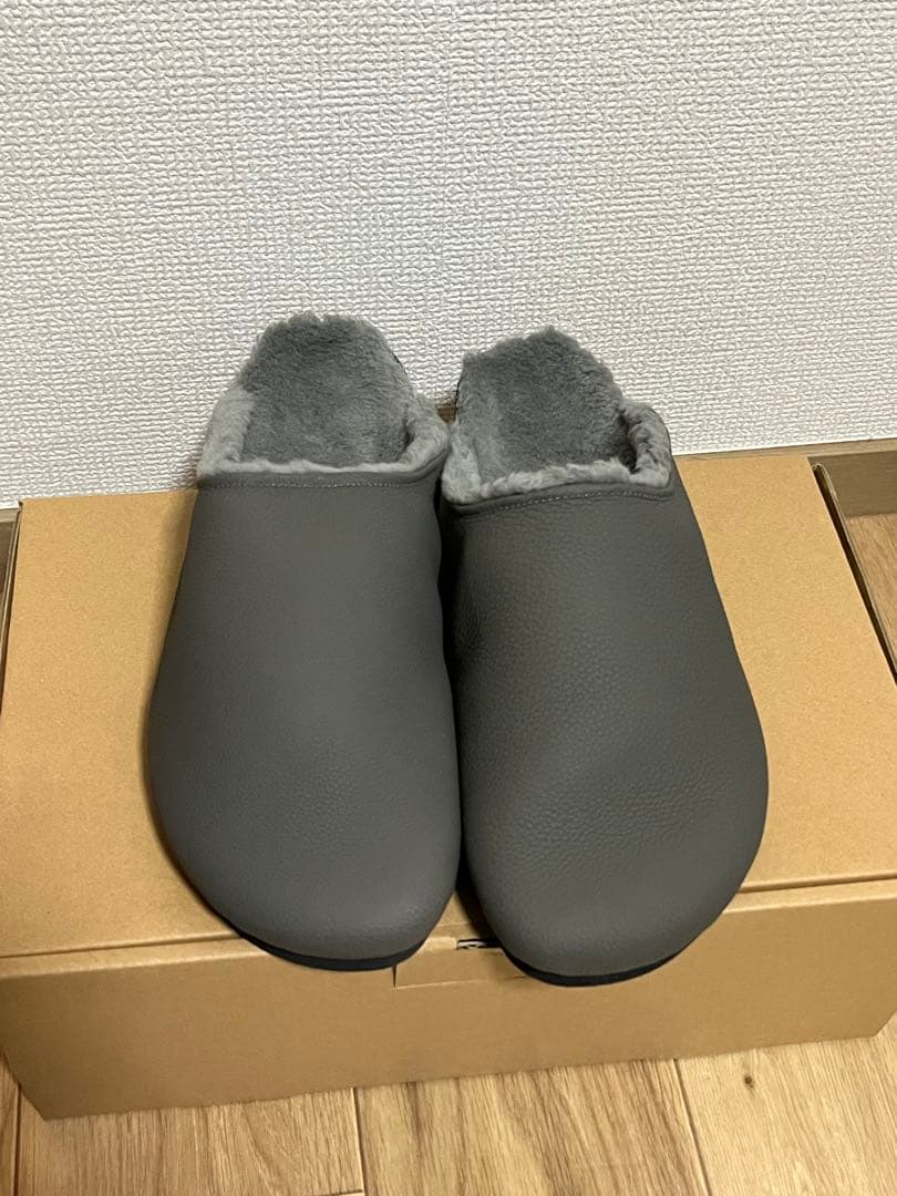 ドラごん　ERA. ボアサンダル　42