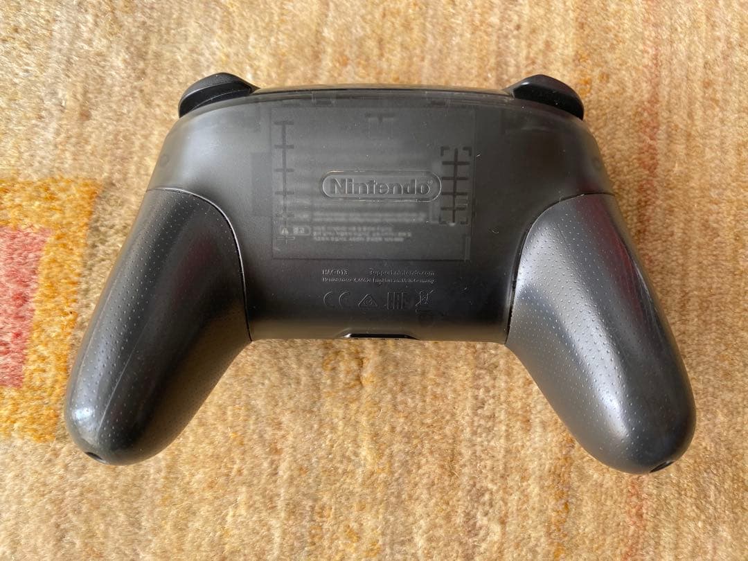 Nintendo Switch本体（ニンテンドースイッチ）、プロコン