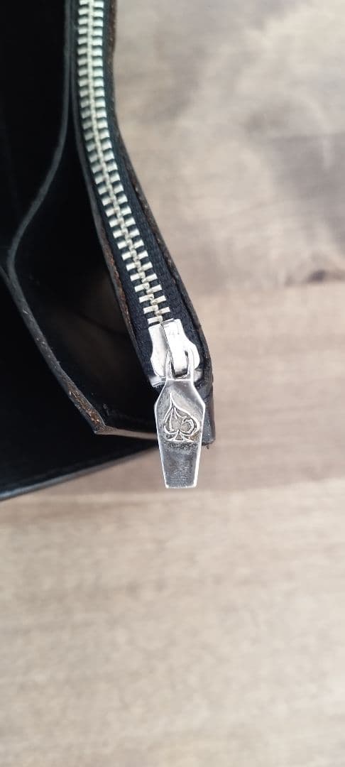 サーティーンデザインズ　レザーウォレット