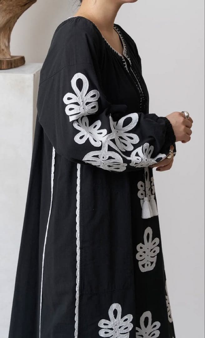 新品、未使用　サラマリカワンピース