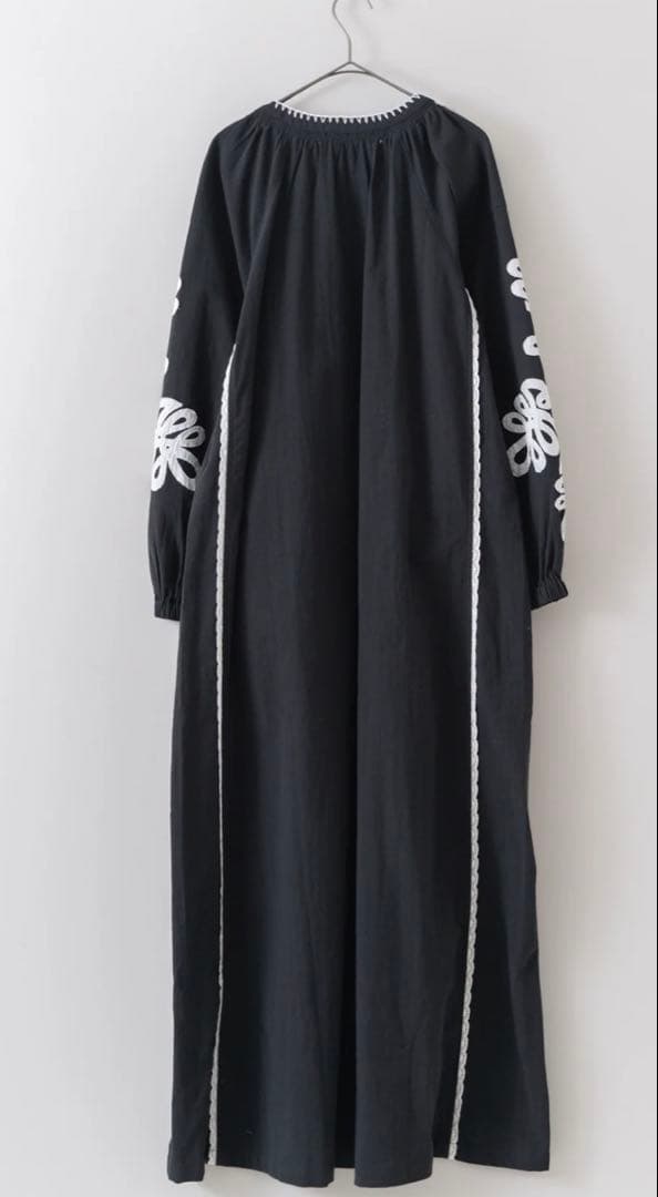 新品、未使用　サラマリカワンピース