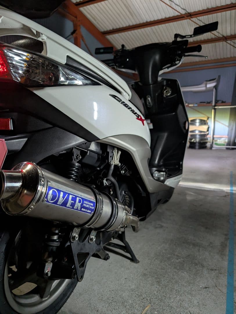 シグナスx　3型　OVERレーシングマフラー ヤン　オブラック