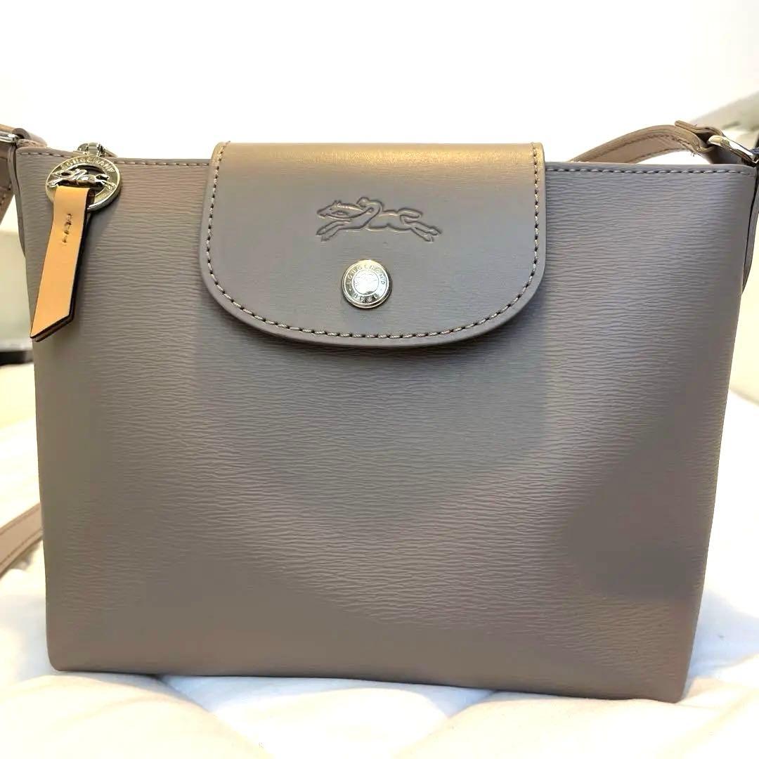 美品　ロンシャン ル・プリアージュCITY トープ　ショルダー　人気色