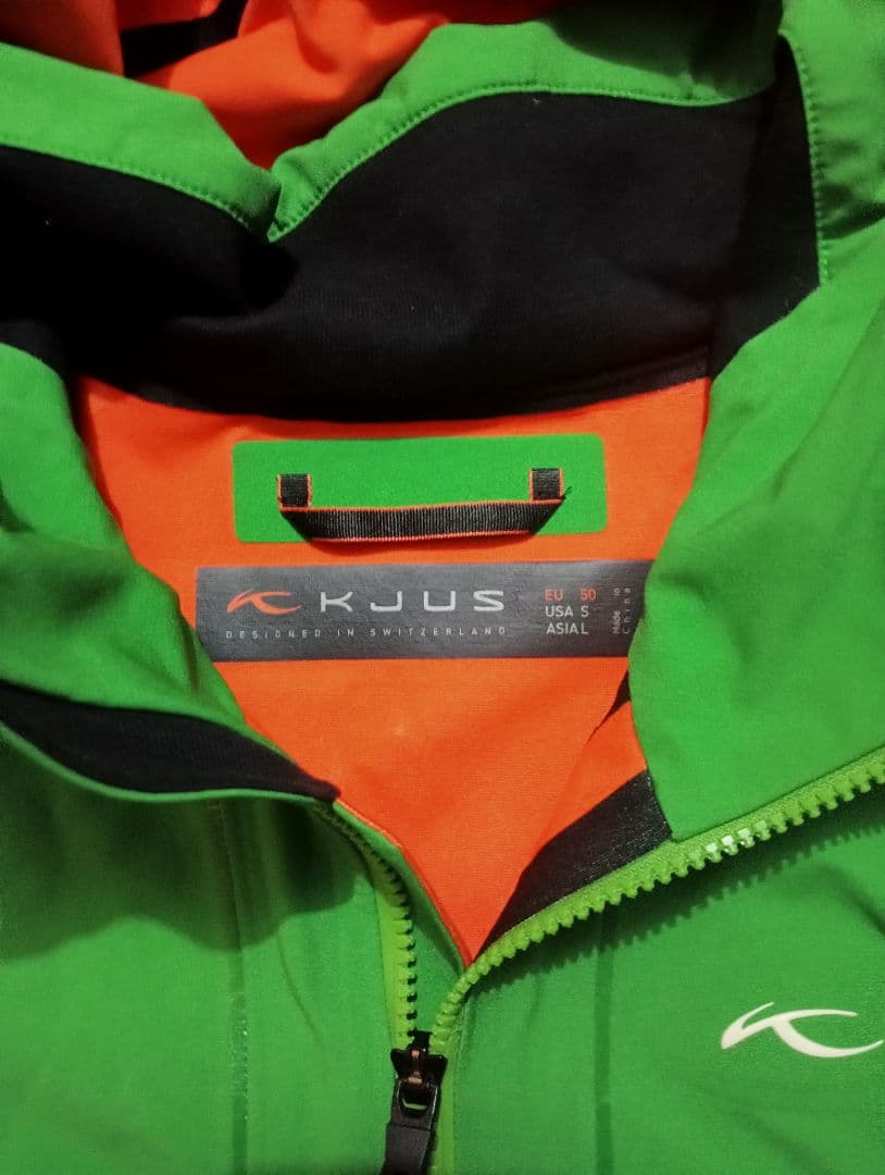 KJUS スキーウェア　50　上下セット　パンツ難あり