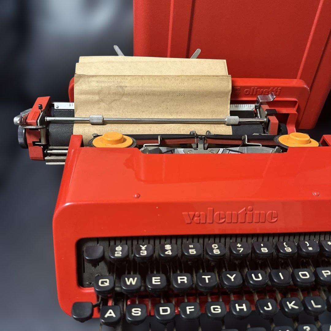 Olivetti オリベッティValentineタイプライター 赤バケツ　現状品