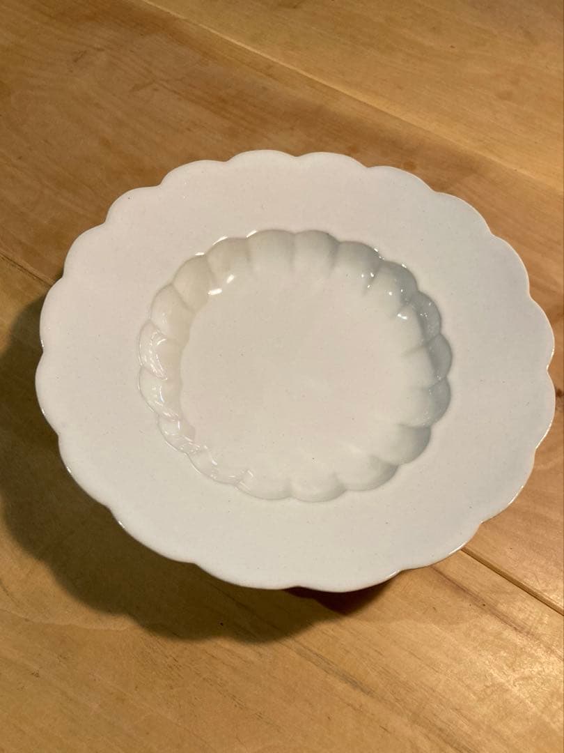 安藤雅信　イタリア輪花スープ皿 M　乳白艶釉