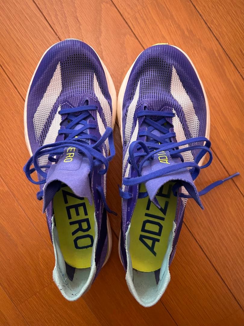 アディゼロ アバンチ スパイクシューズ 24cm